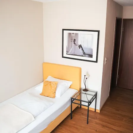 Wolf - Wir Freuen Uns Ξενοδοχείο 3*